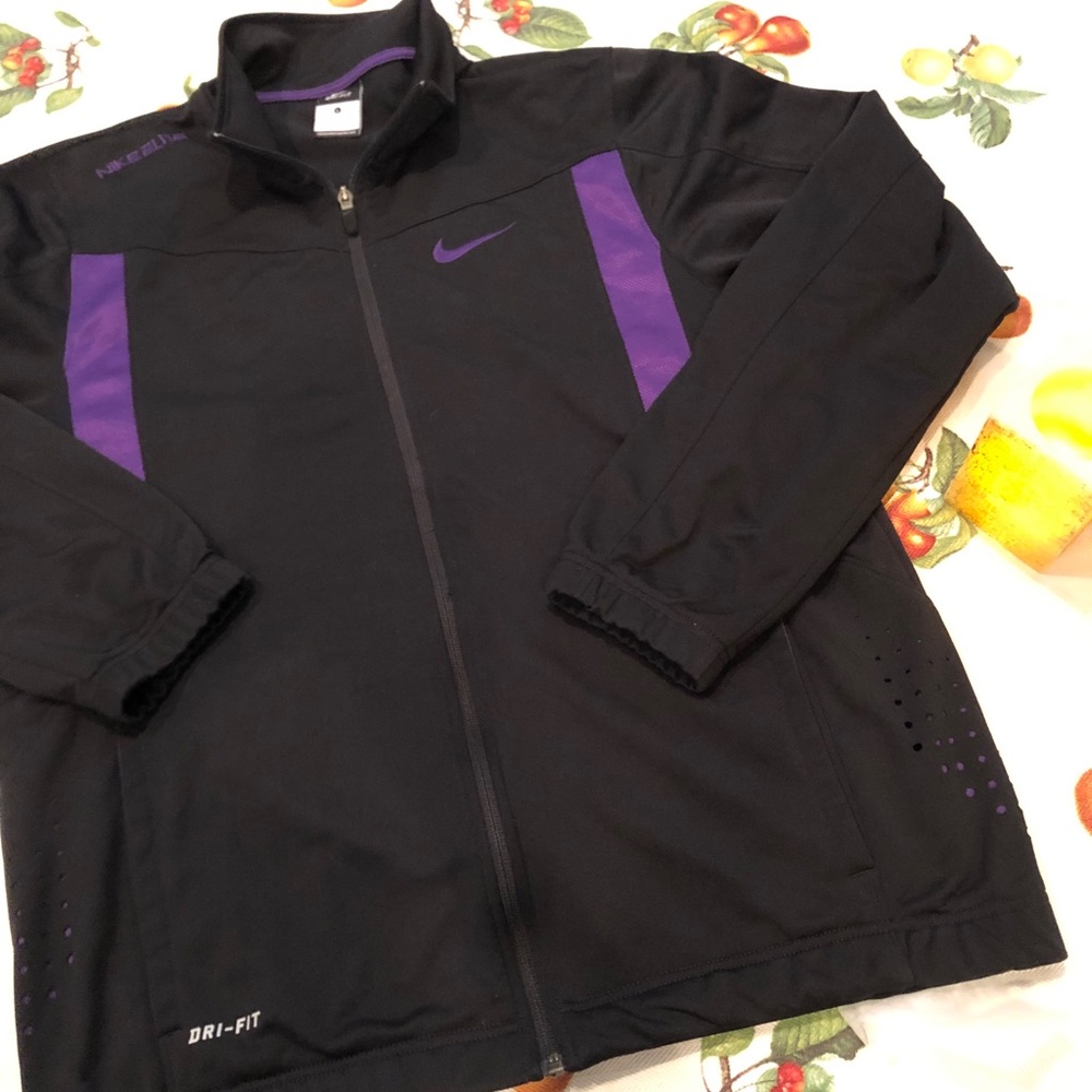 Nike elite jacket
